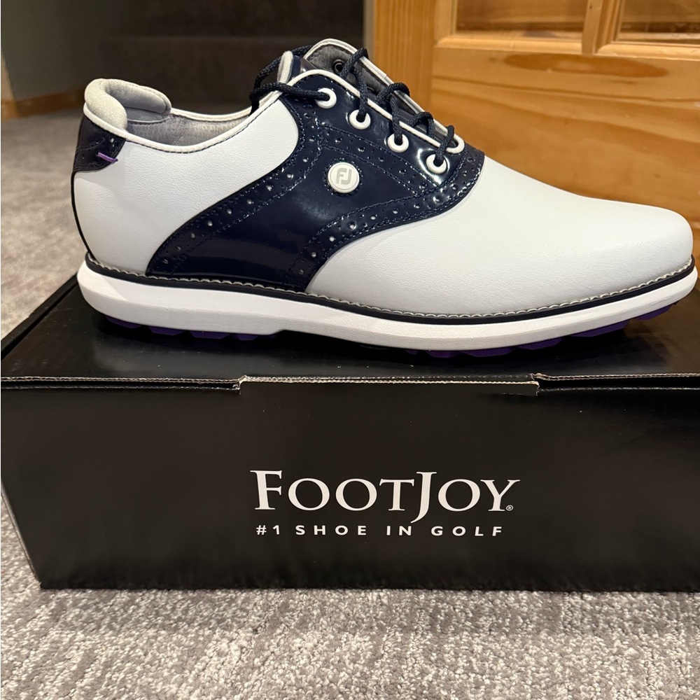 FootJoy Women’s Traditions Golf Shoe